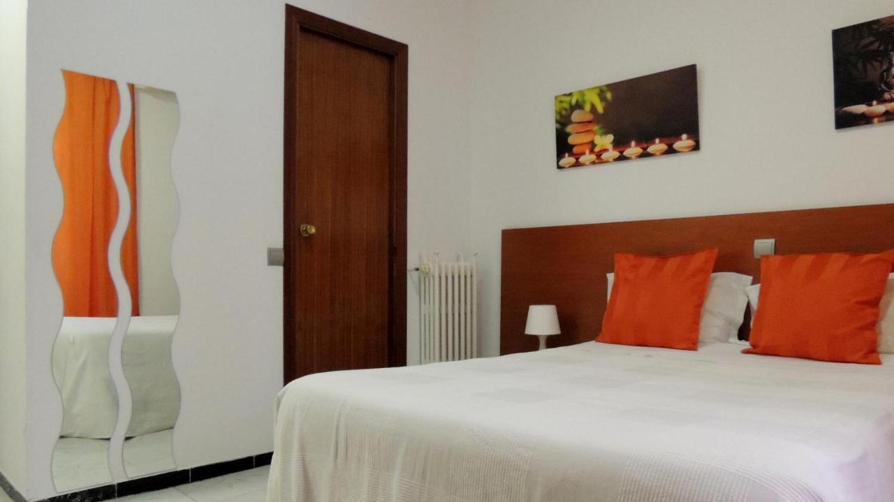Hostal Cervantes Madrid Kültér fotó