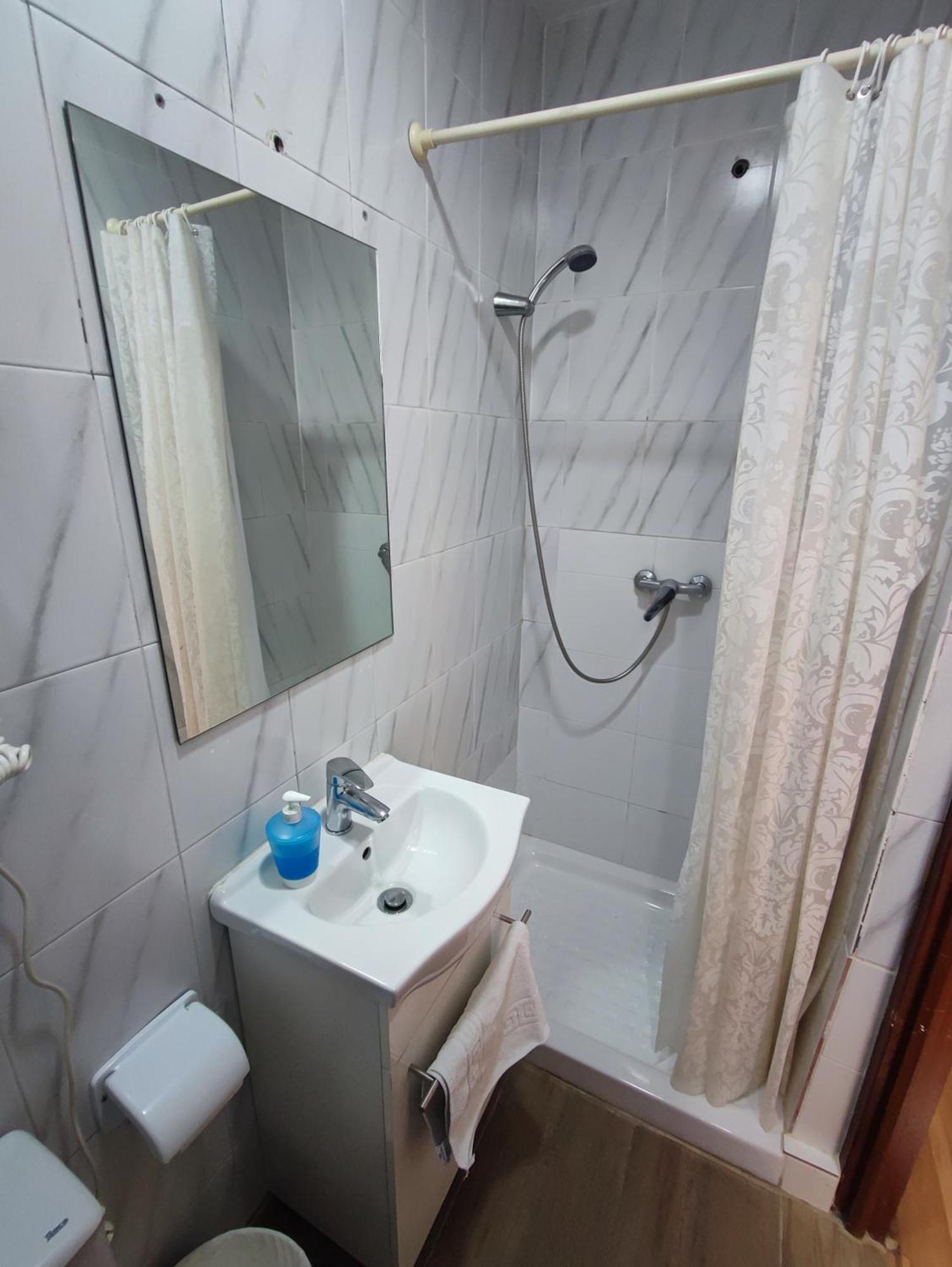Hostal Cervantes Madrid Kültér fotó