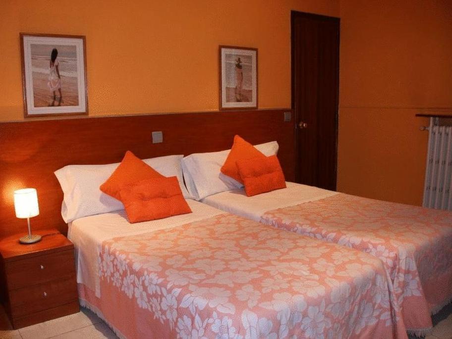 Hostal Cervantes Madrid Kültér fotó
